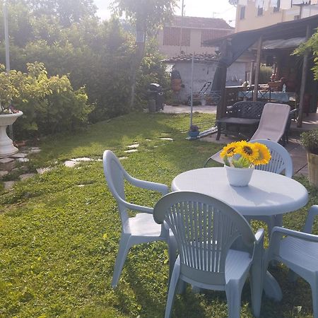 La Casa Di Zahra Apartment Riccò del Golfo di Spezia Exterior foto